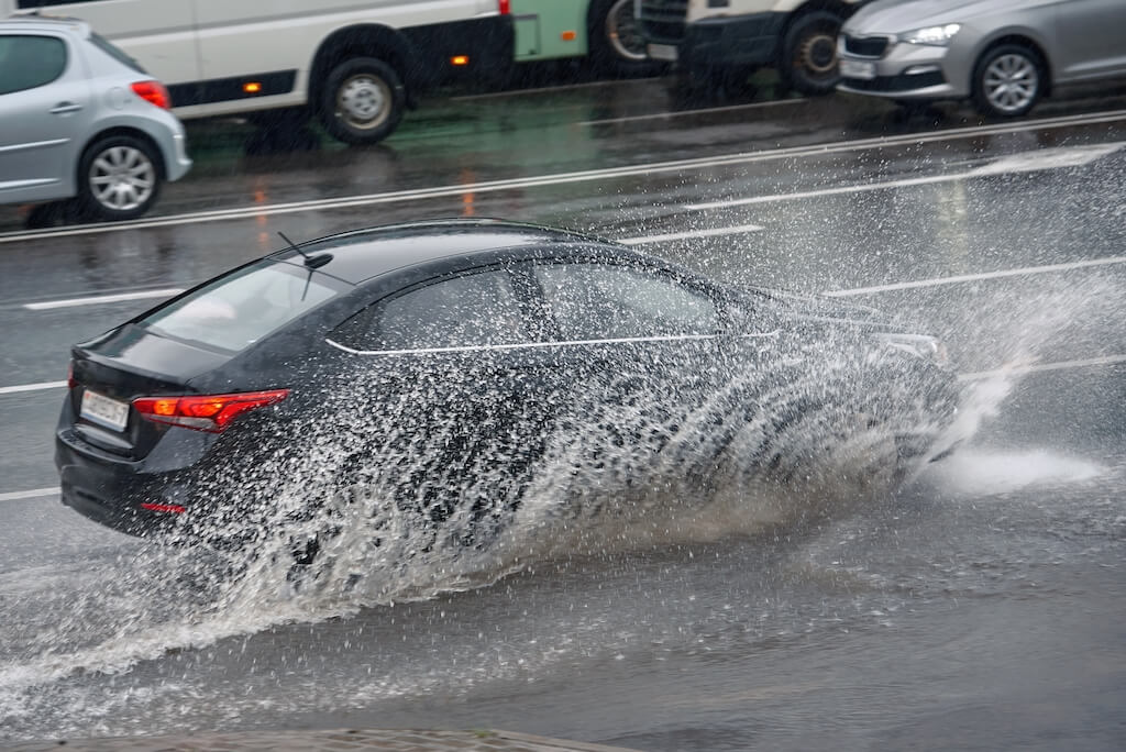 aquaplaning