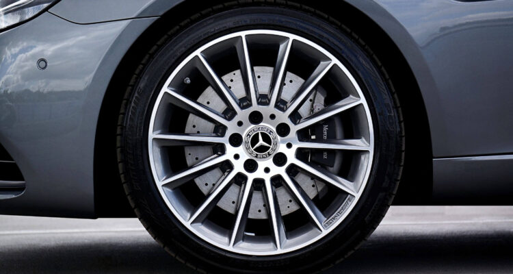 Detailný záber na hliníkové disky