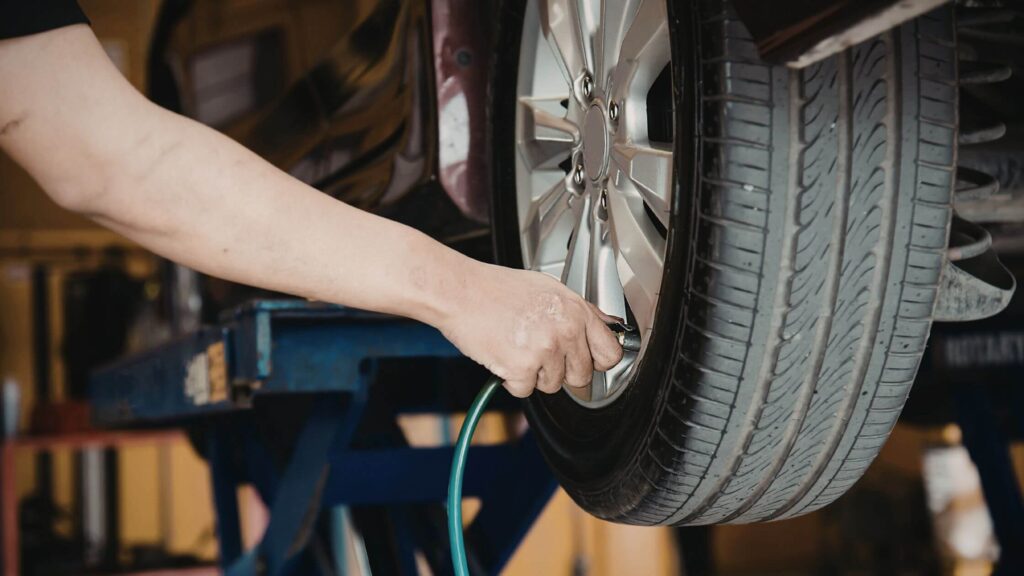 Kontrola tlaku pneumatiky