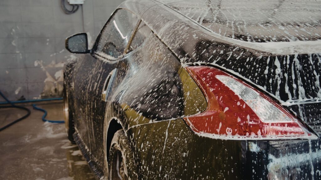 Dôkladné umytie auta po zime